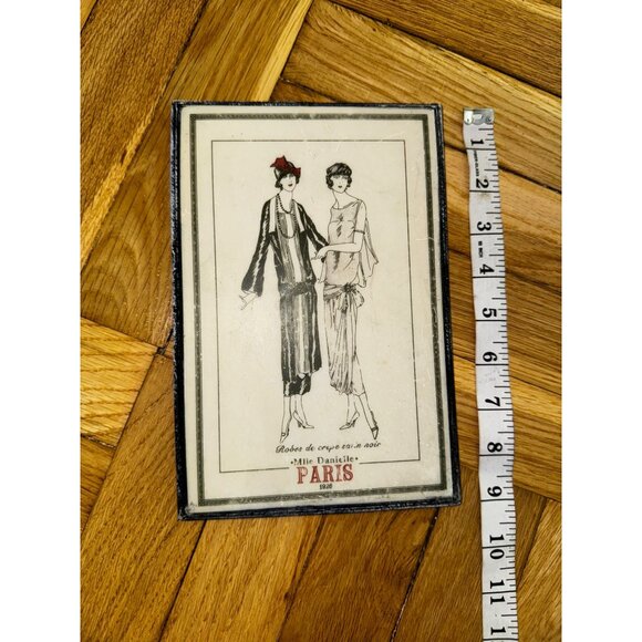 Vintage Mlle‎ Danielle Paris 1926 Robes De Crepe Illustration Wood Plaque - Picture 3 of 6